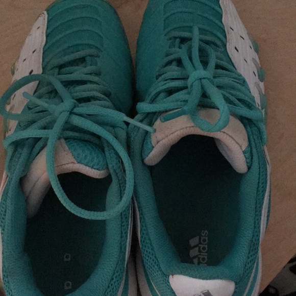 Adidas shoes - Picture 6 of 8